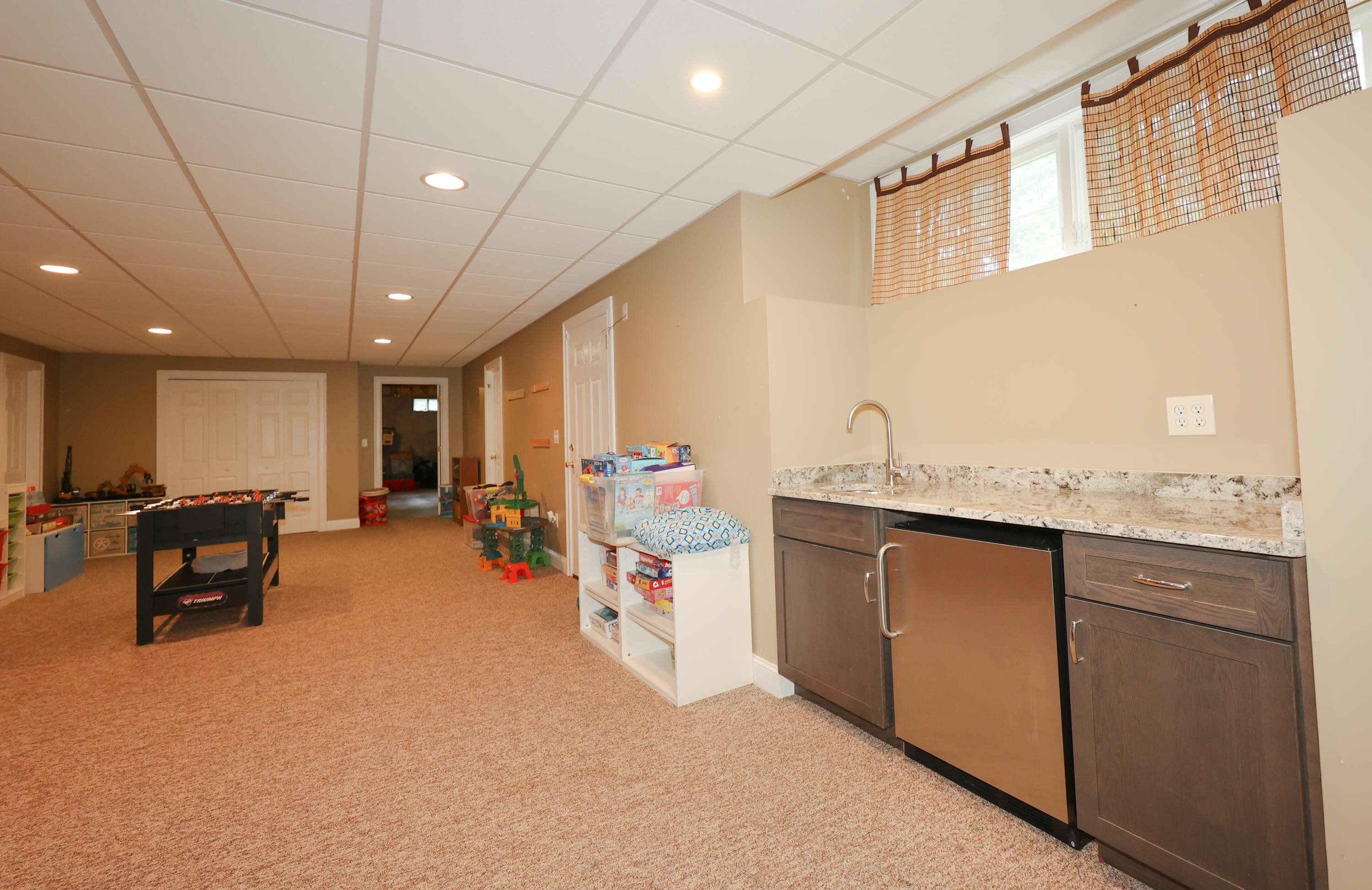33 Emerson Lane Hollis, NH 03049 - Photo 35 of 38
