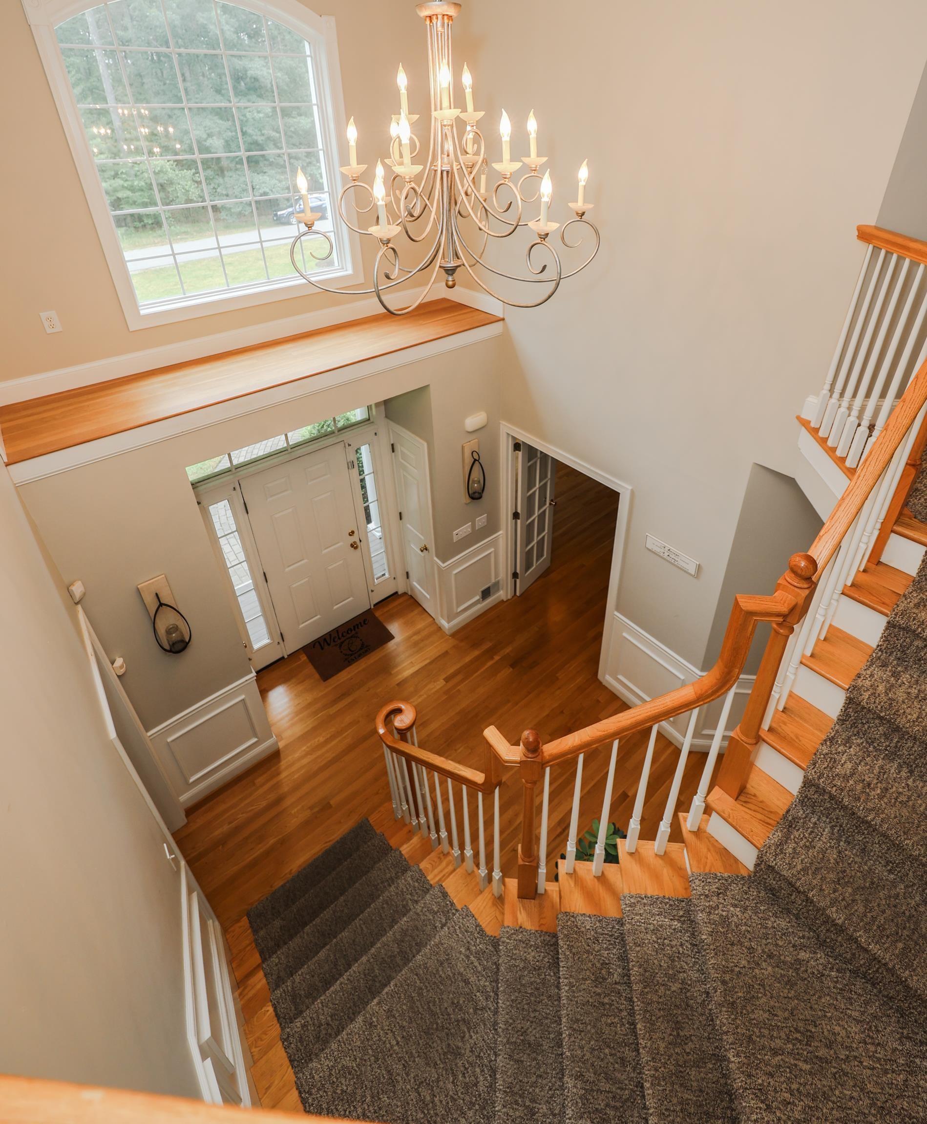 33 Emerson Lane Hollis, NH 03049 - Photo 6 of 38