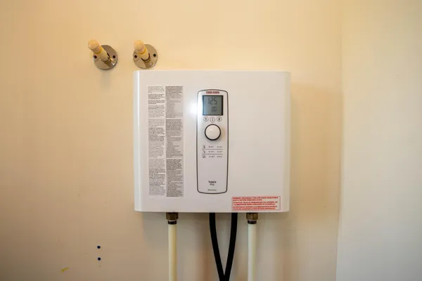 $848,000 | 41 Farmhouse Lane, Lost City, WV 26810