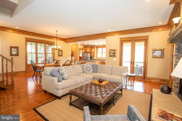 $848,000 | 41 Farmhouse Lane, Lost City, WV 26810