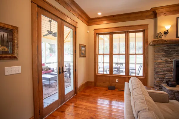 $848,000 | 41 Farmhouse Lane, Lost City, WV 26810