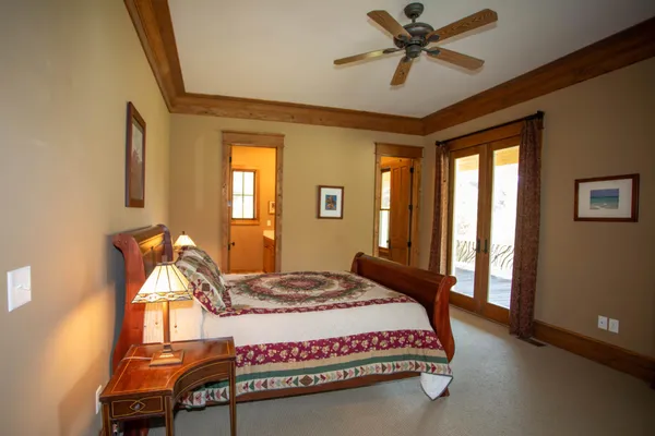 $848,000 | 41 Farmhouse Lane, Lost City, WV 26810