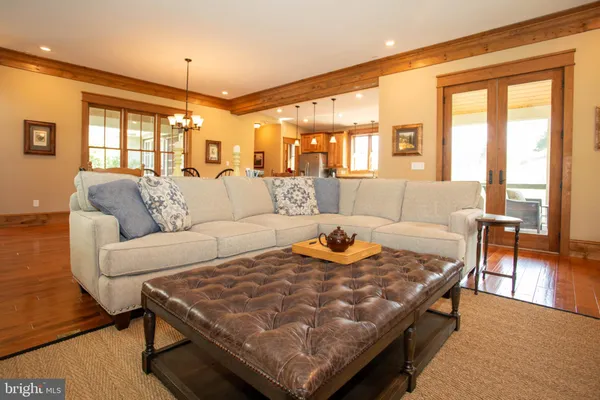 $848,000 | 41 Farmhouse Lane, Lost City, WV 26810