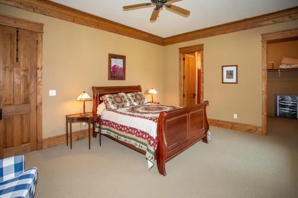 $848,000 | 41 Farmhouse Lane, Lost City, WV 26810