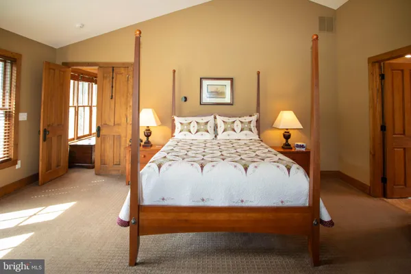 $848,000 | 41 Farmhouse Lane, Lost City, WV 26810