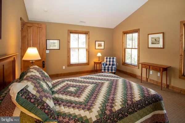 $848,000 | 41 Farmhouse Lane, Lost City, WV 26810