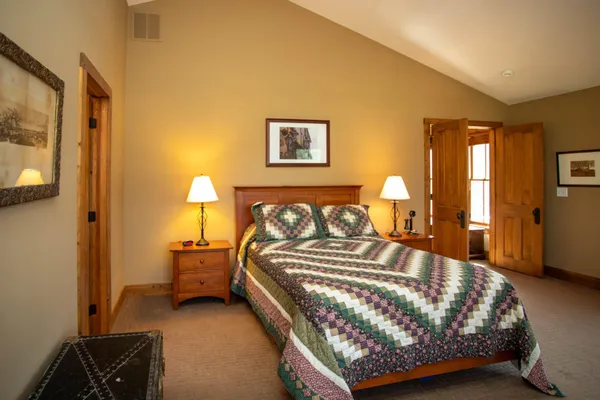 $848,000 | 41 Farmhouse Lane, Lost City, WV 26810