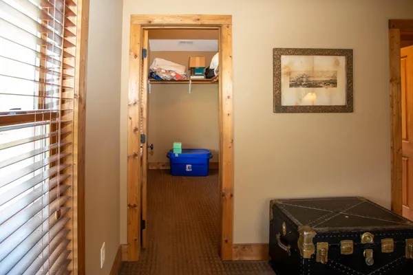 $848,000 | 41 Farmhouse Lane, Lost City, WV 26810