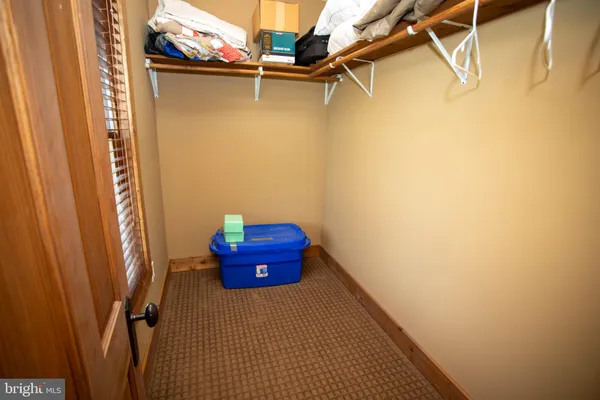 $848,000 | 41 Farmhouse Lane, Lost City, WV 26810