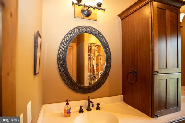 $848,000 | 41 Farmhouse Lane, Lost City, WV 26810