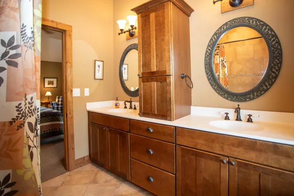 $848,000 | 41 Farmhouse Lane, Lost City, WV 26810