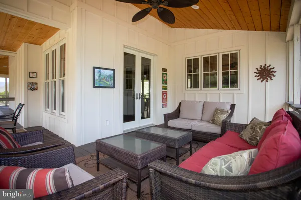 $848,000 | 41 Farmhouse Lane, Lost City, WV 26810