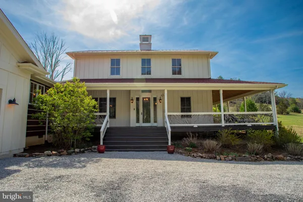 $848,000 | 41 Farmhouse Lane, Lost City, WV 26810