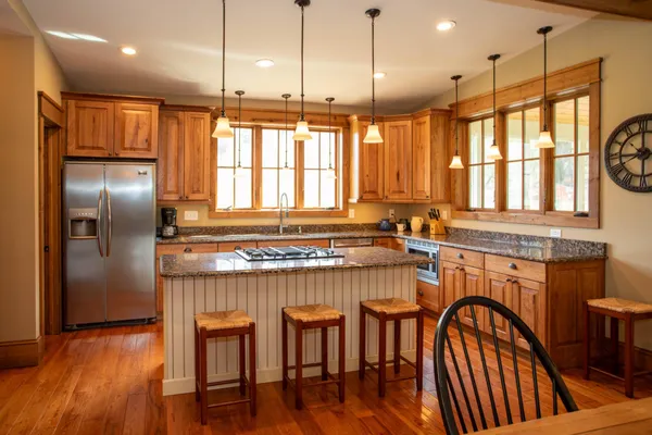 $848,000 | 41 Farmhouse Lane, Lost City, WV 26810