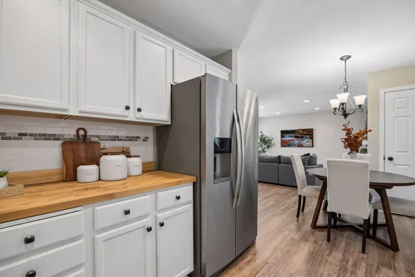 $250,000 | 1235 Primrose Lane, Waconia, MN 55387