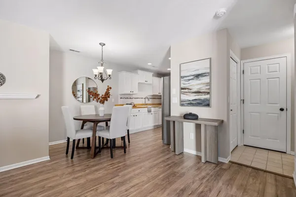 $250,000 | 1235 Primrose Lane, Waconia, MN 55387