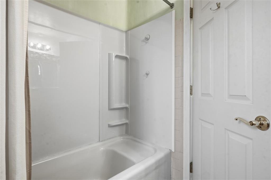 332 Highland Road Pittsburgh, PA 15235 - Photo 24 of 42 Gallery Image 24