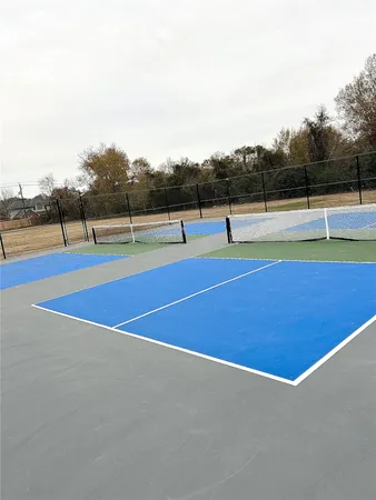 a view of a tennis court