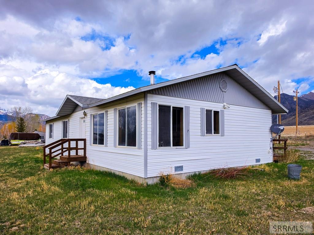 3530 4050 North Moore, ID 83255 - Photo 2 of 40