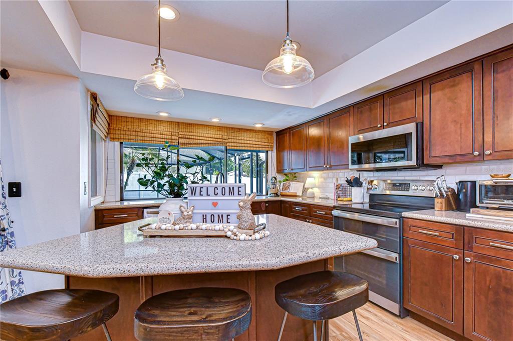 819 Bluegrass Lane Brandon, FL 33510 - Photo 12 of 33