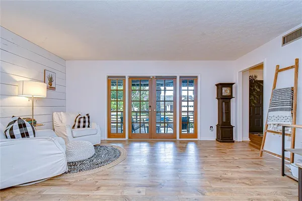 $499,000 | 819 Bluegrass Lane, Brandon, FL 33510