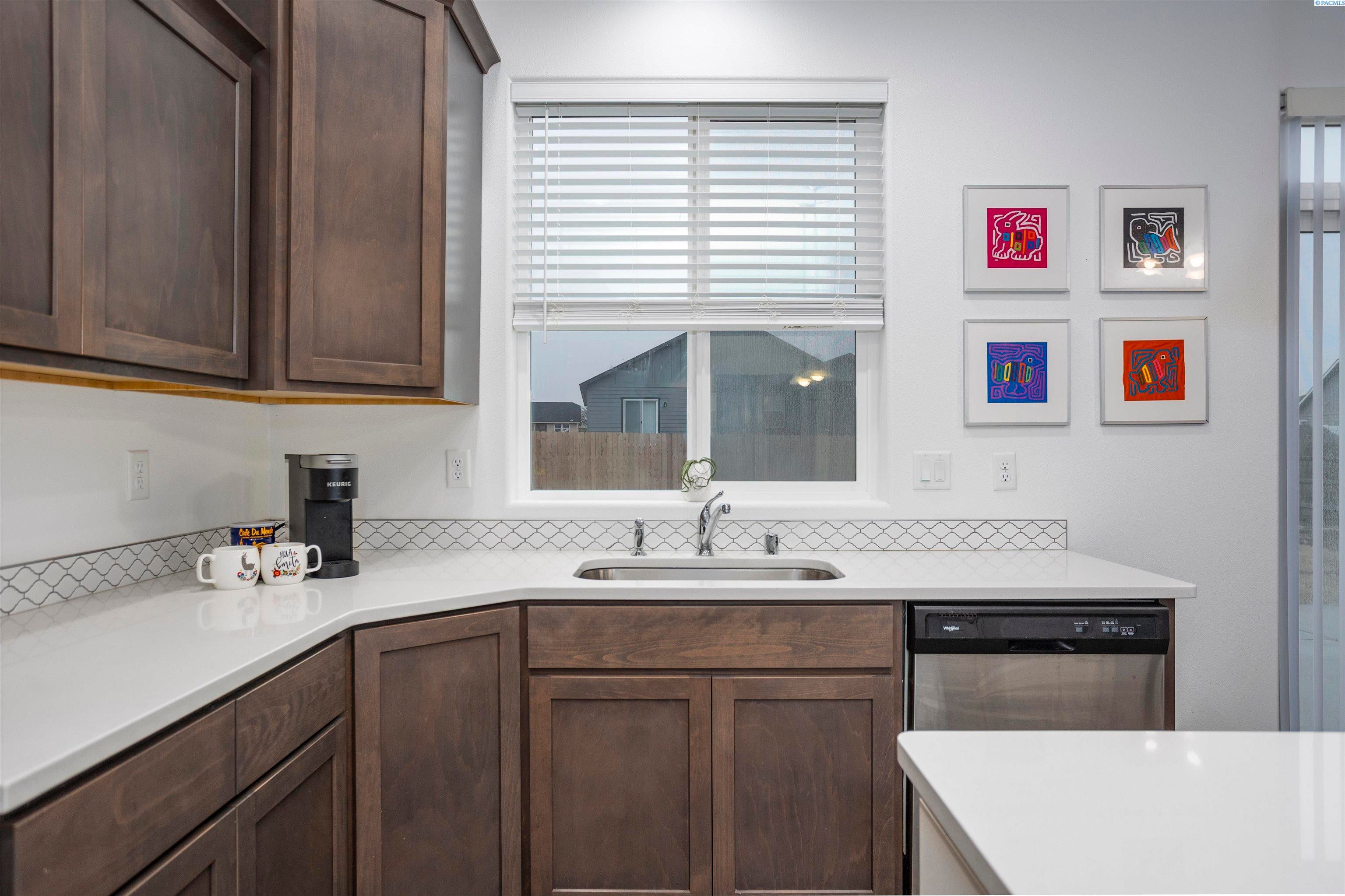 6118 Ramus Lane Pasco, WA 99301 - Photo 8 of 29 Gallery Image 8