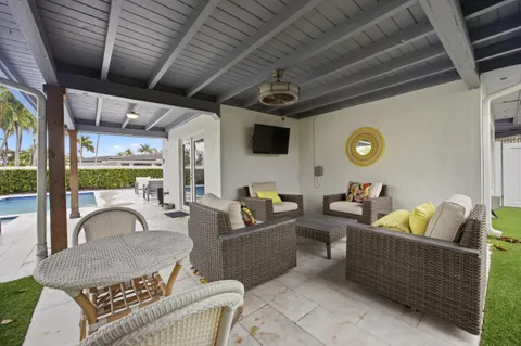 $799,000 | 817 Southeast 16th Street, Deerfield Beach, FL 33441