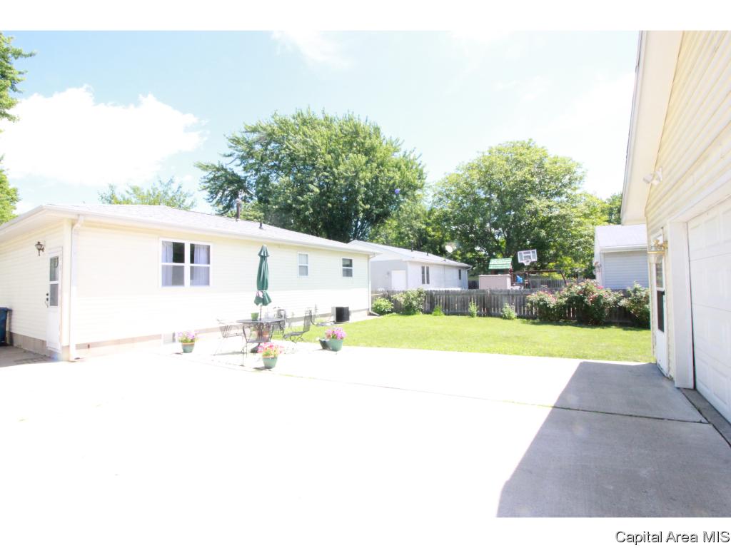 2744 Sandgate Road Springfield, IL 62702 - Photo 15 of 19