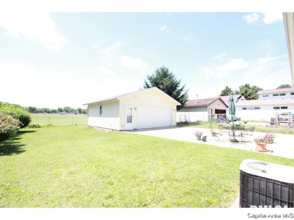 2744 Sandgate Road Springfield, IL 62702 - Photo 17 of 19