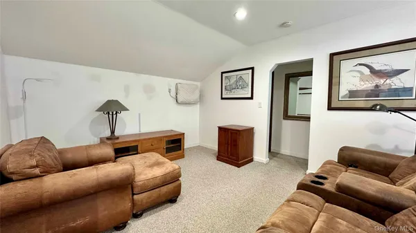 $1,800 | 22 Ludlam Avenue, Unit 2, Bayville, NY 11709