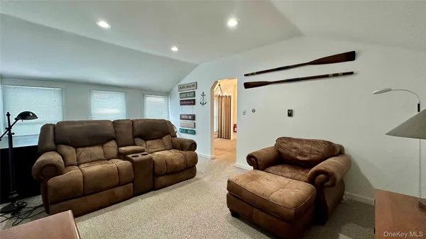 $1,800 | 22 Ludlam Avenue, Unit 2, Bayville, NY 11709