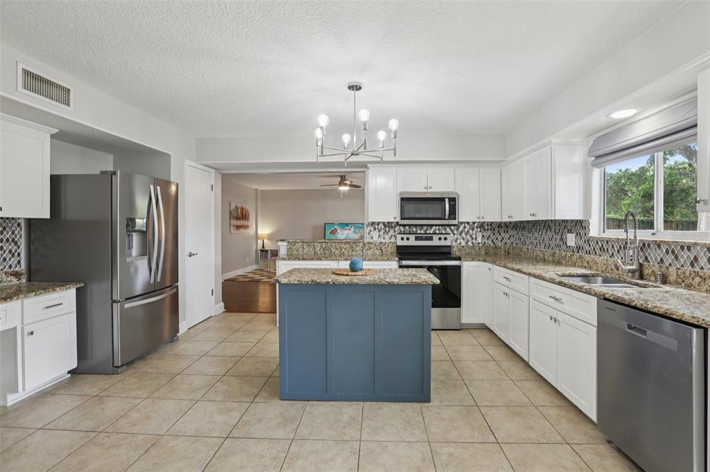 14534 Nettlecreek Road Tampa, FL 33624 - Photo 19 of 46