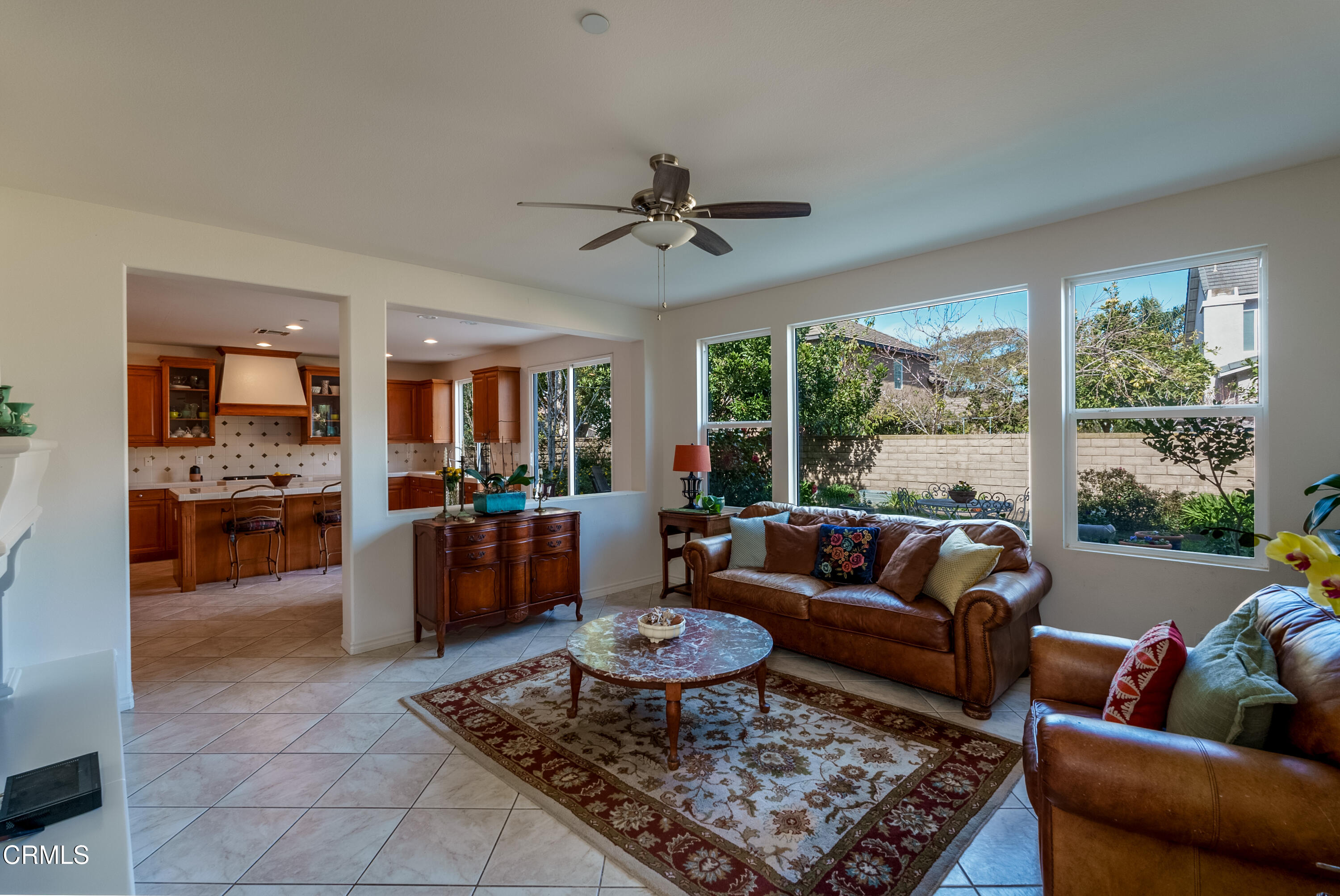 3633 Fairmont Lane Oxnard, CA 93036 - Photo 21 of 42 Living Room