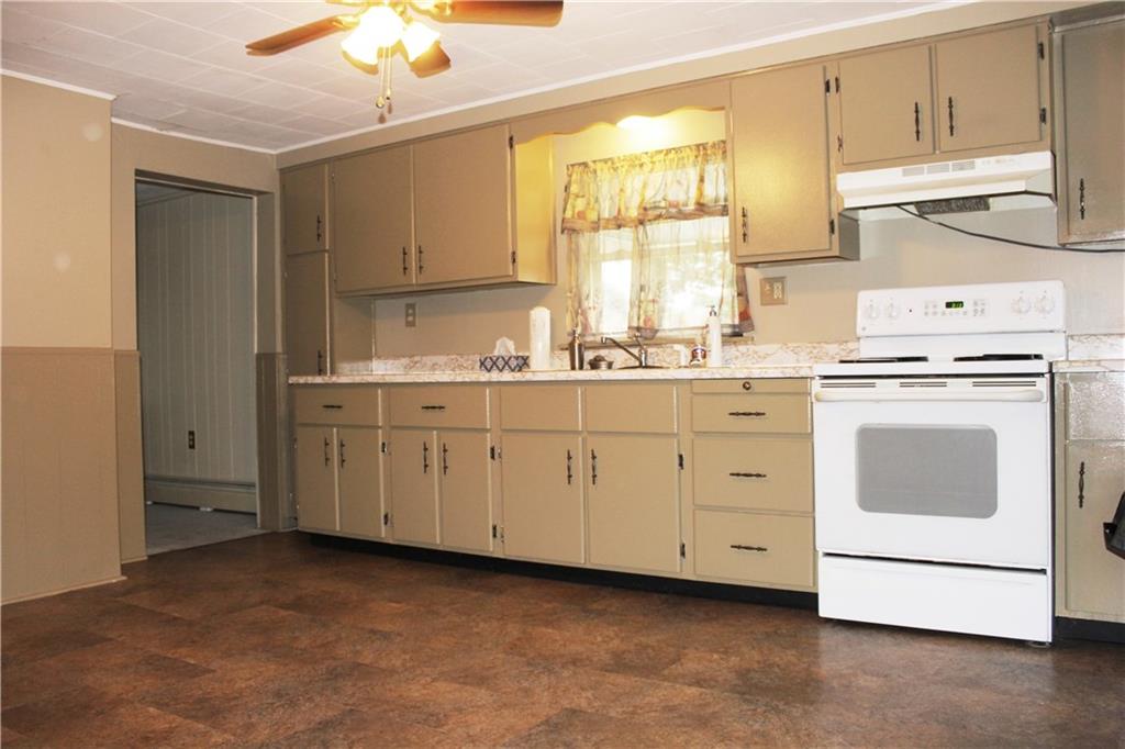 32 Hemlock Street Ellsworth, PA 15331 - Photo 11 of 22 Gallery Image 11