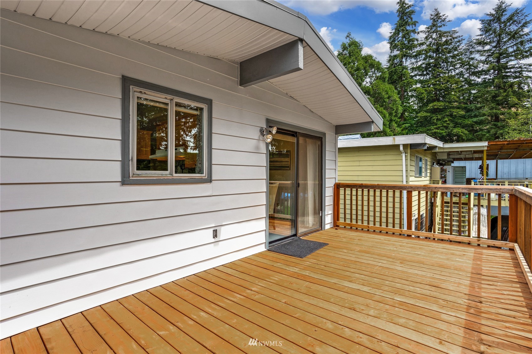 653 Southwest 116th Place Seattle, WA 98146 - Photo 31 of 36 Gallery Image 31