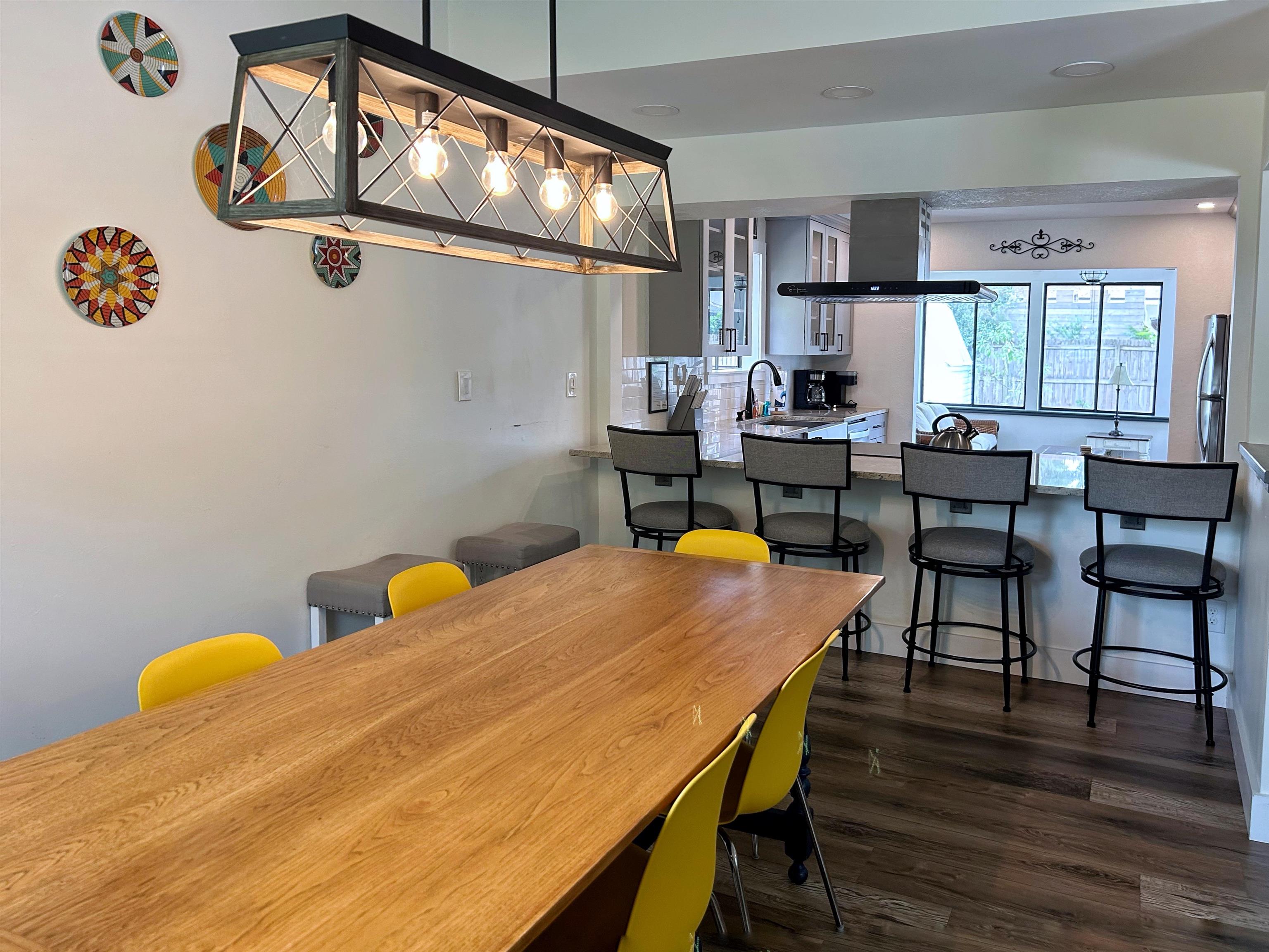155 Drake Road St. Augustine, FL 32086 - Photo 9 of 32 a view of a dining room with furniture