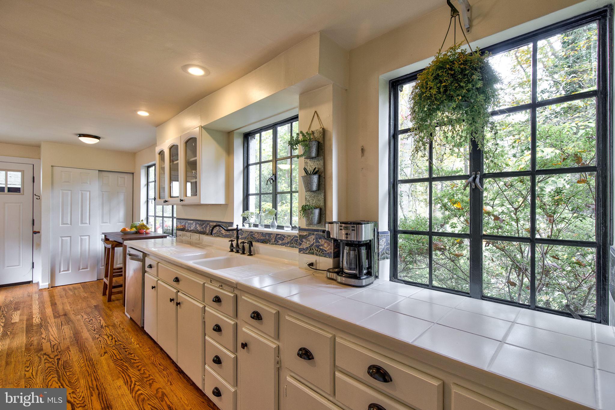 701 Beechwood Road Media, PA 19063 - Photo 6 of 40 Kitchen