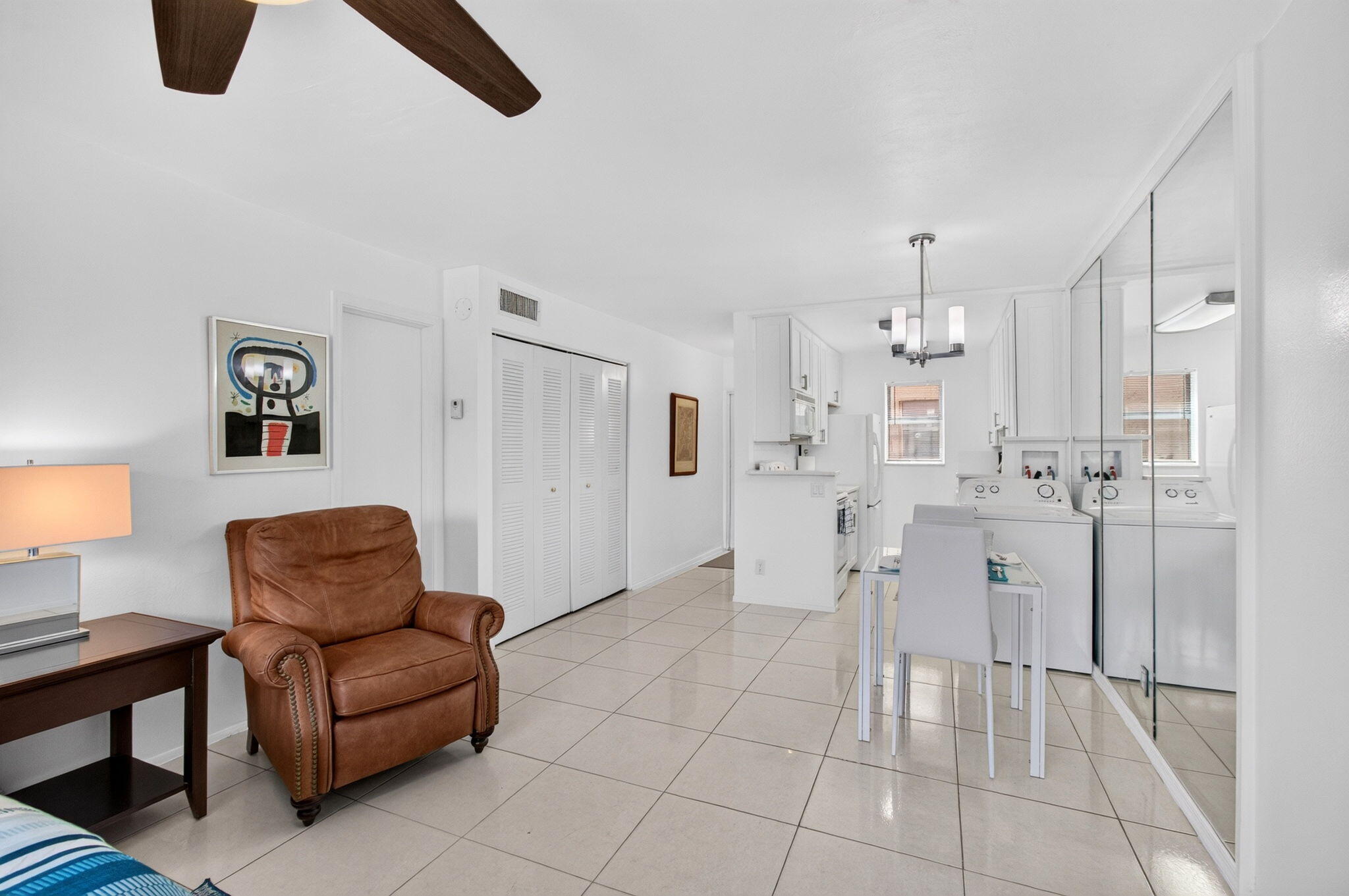 550 Southwest 2nd Avenue, Unit 125 Boca Raton, FL 33432 - Photo 8 of 51 Leather Recliner