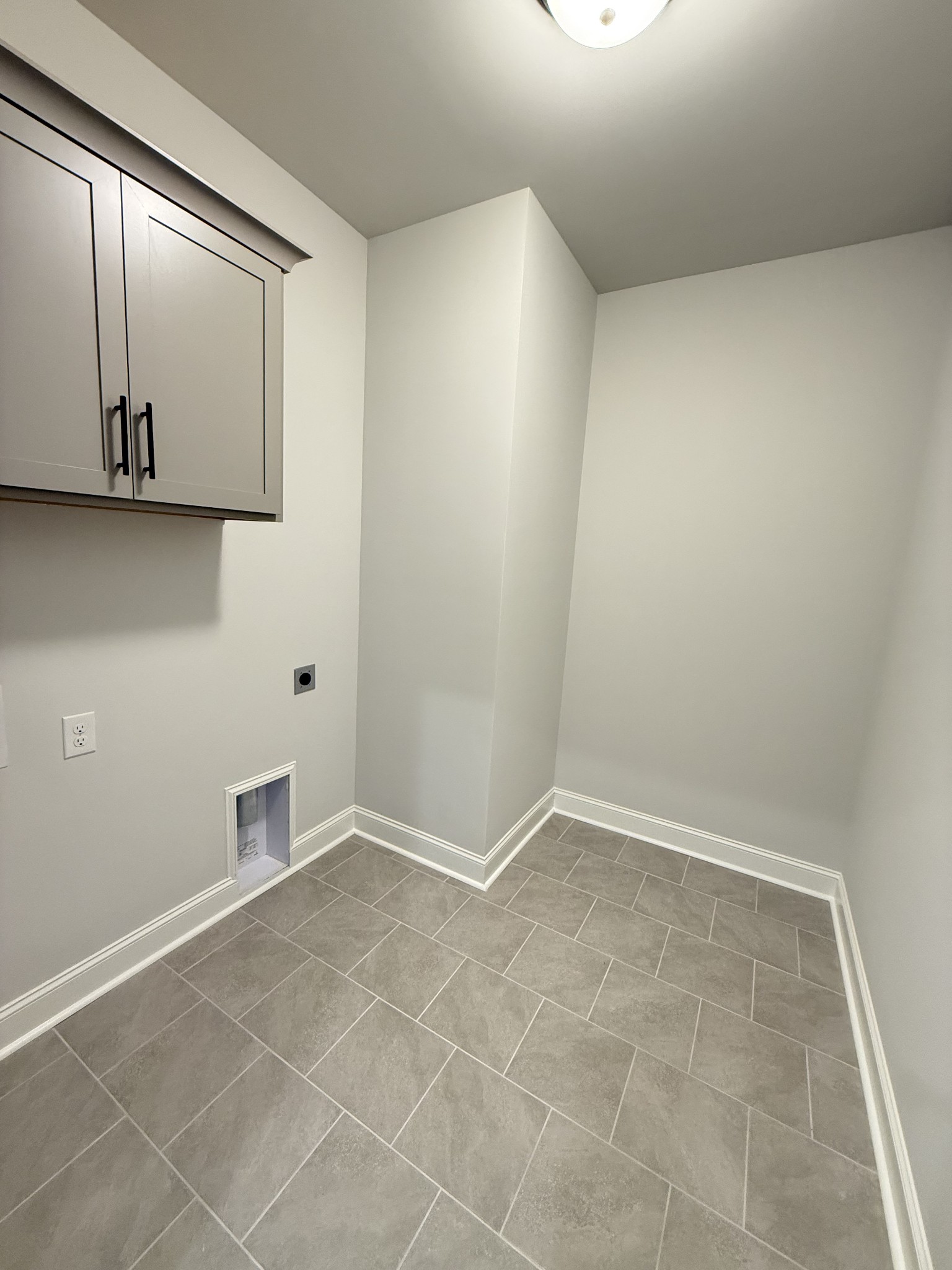 607 Rohan Drive Murfreesboro, TN 37129 - Photo 8 of 24 a view of an empty room