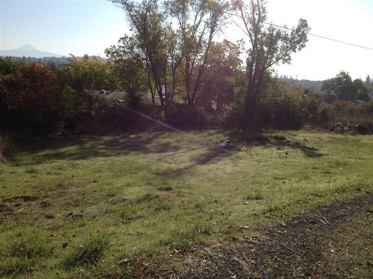 10785 Hannon Road Eagle Point, OR 97524 - Photo 2 of 11 Additional Photo