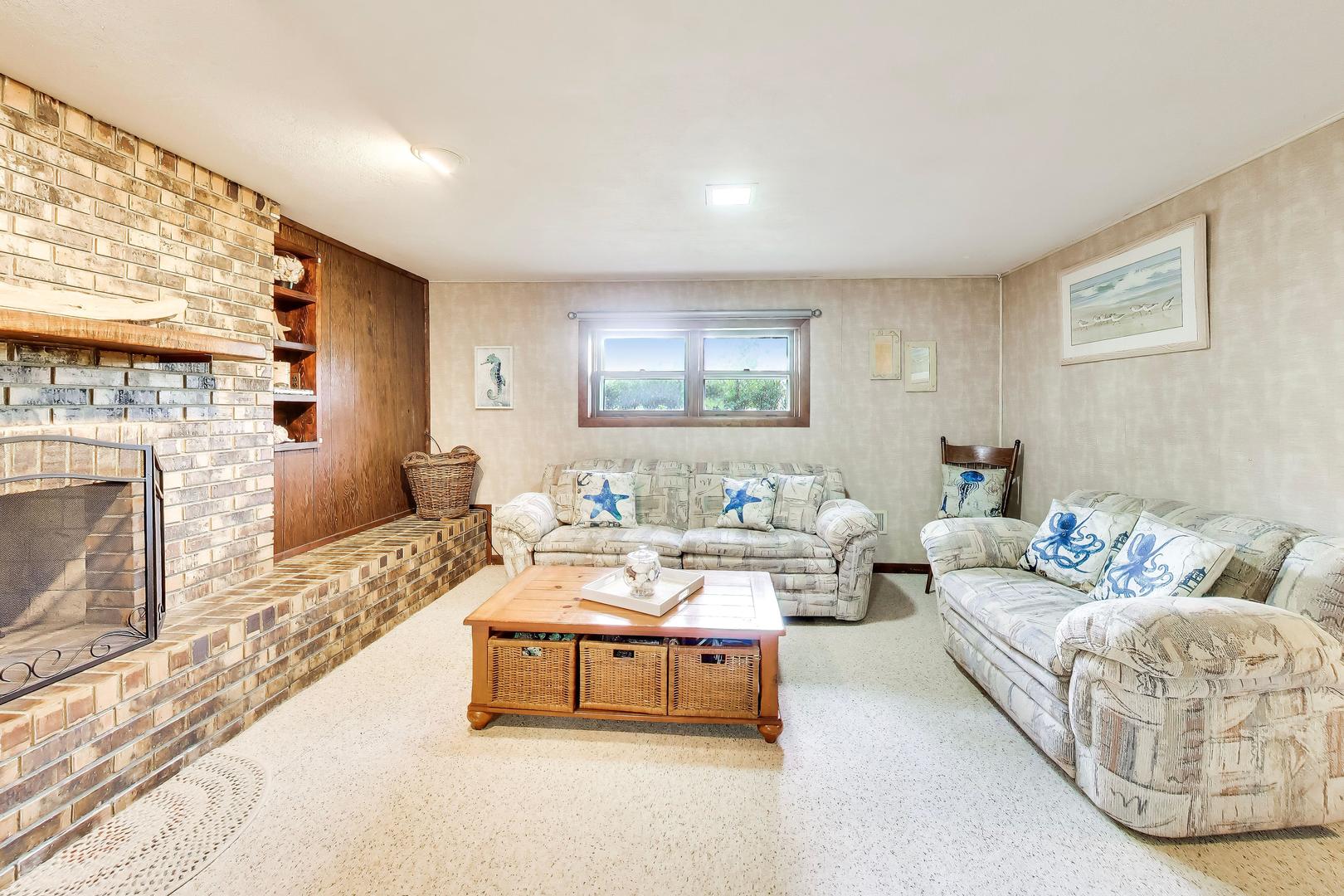 34073 North Fairfield Road Round Lake, IL 60073 - Photo 13 of 27