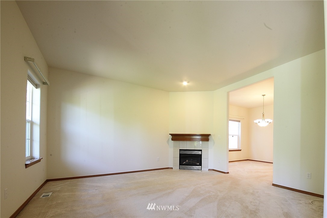 1302 186th Street Southeast Bothell, WA 98012 - Photo 11 of 14