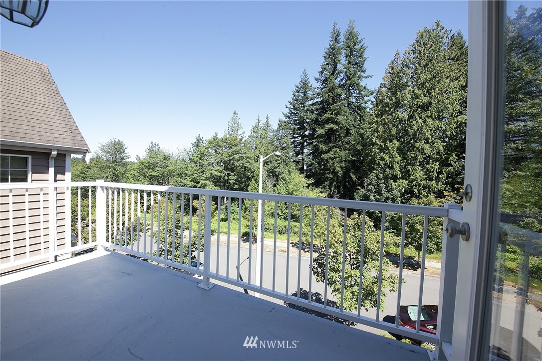 1302 186th Street Southeast Bothell, WA 98012 - Photo 12 of 14