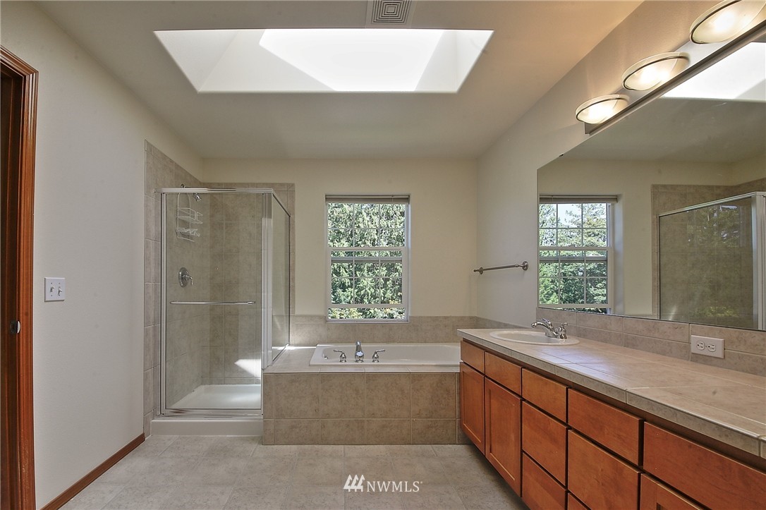 1302 186th Street Southeast Bothell, WA 98012 - Photo 8 of 14