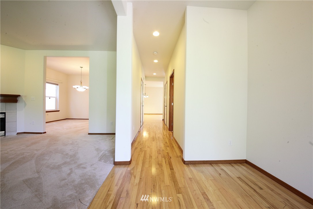 1302 186th Street Southeast Bothell, WA 98012 - Photo 10 of 14