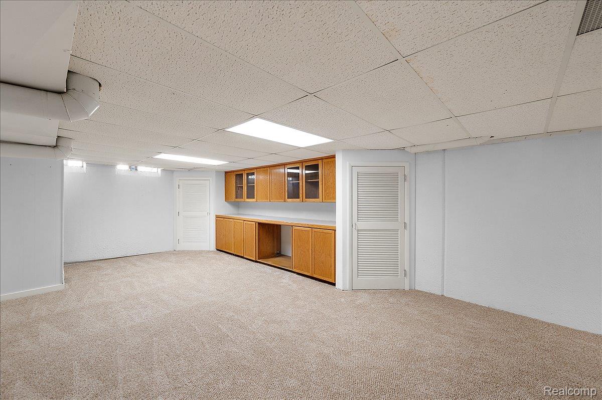 536 Rolling Rock Road Bloomfield Hills, MI 48304 - Photo 37 of 48 81-536 Rolling Rock Dr-81.jpg
