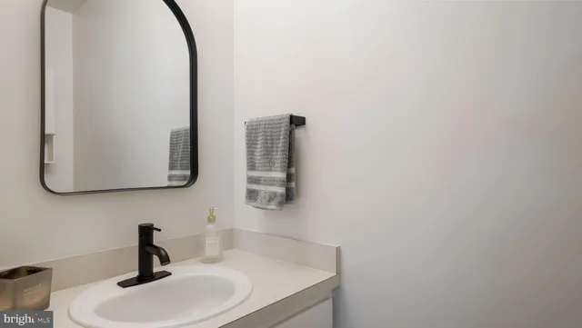 $360,000 | 110 Zircon Court, Unit 14, Warrington, PA 18976