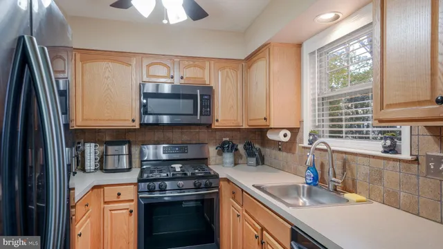 $360,000 | 110 Zircon Court, Unit 14, Warrington, PA 18976