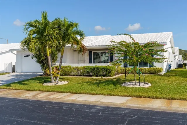 $399,900 | 9235 35th Way North, Unit 6, Pinellas Park, FL 33782