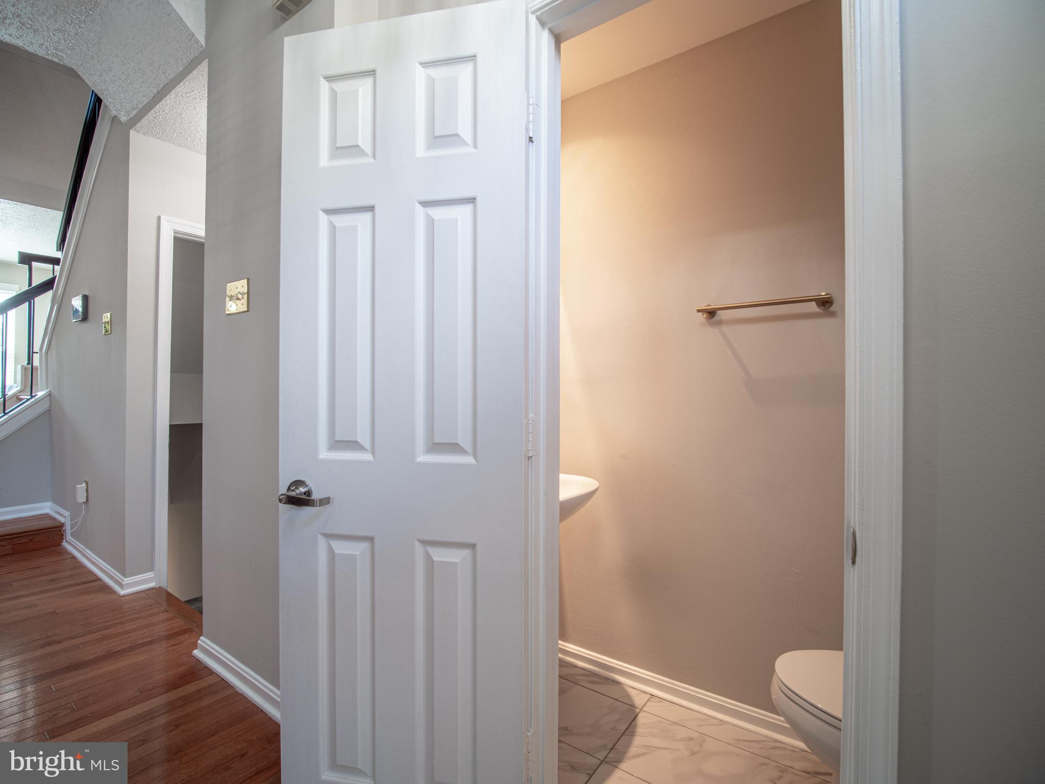 918 Lake Overlook Drive Bowie, MD 20721 - Photo 4 of 29 a bathroom with a shower
